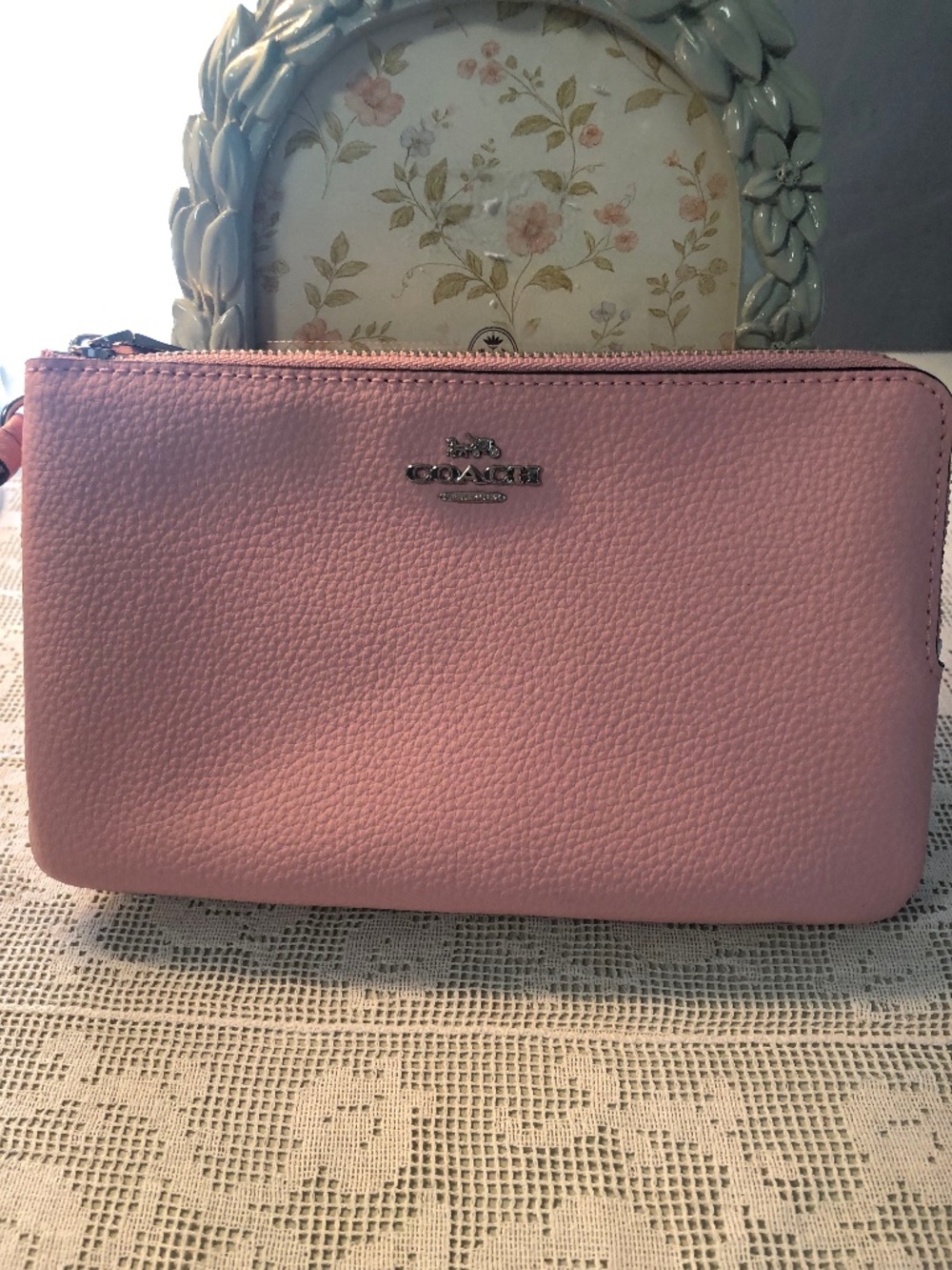 Coach Pink Leather Wristlet Clutch Purse 2 compartments